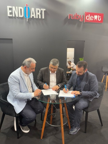Signing of Cooperation Agreement between the Dental Research Center of Tehran University of Medical Sciences and Turkey’s Major Manufacturer Inci Dental